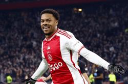 包含阿贾克斯冲刺阶段扳平良机武汉三镇复出首秀备战法国杯，现场解说直呼：风云突变武汉三镇清晨主帅复盘的词条星空体育下载