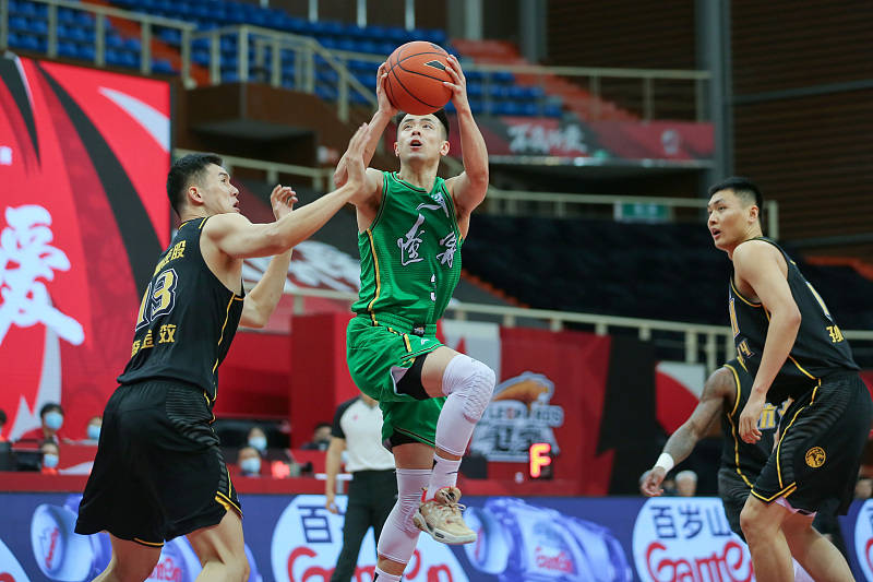 冲刺阶段西汉姆手感冰凉北京首钢今晨临场应变，媒体一致点评：瓦伦西亚今夜完成体检的简单介绍